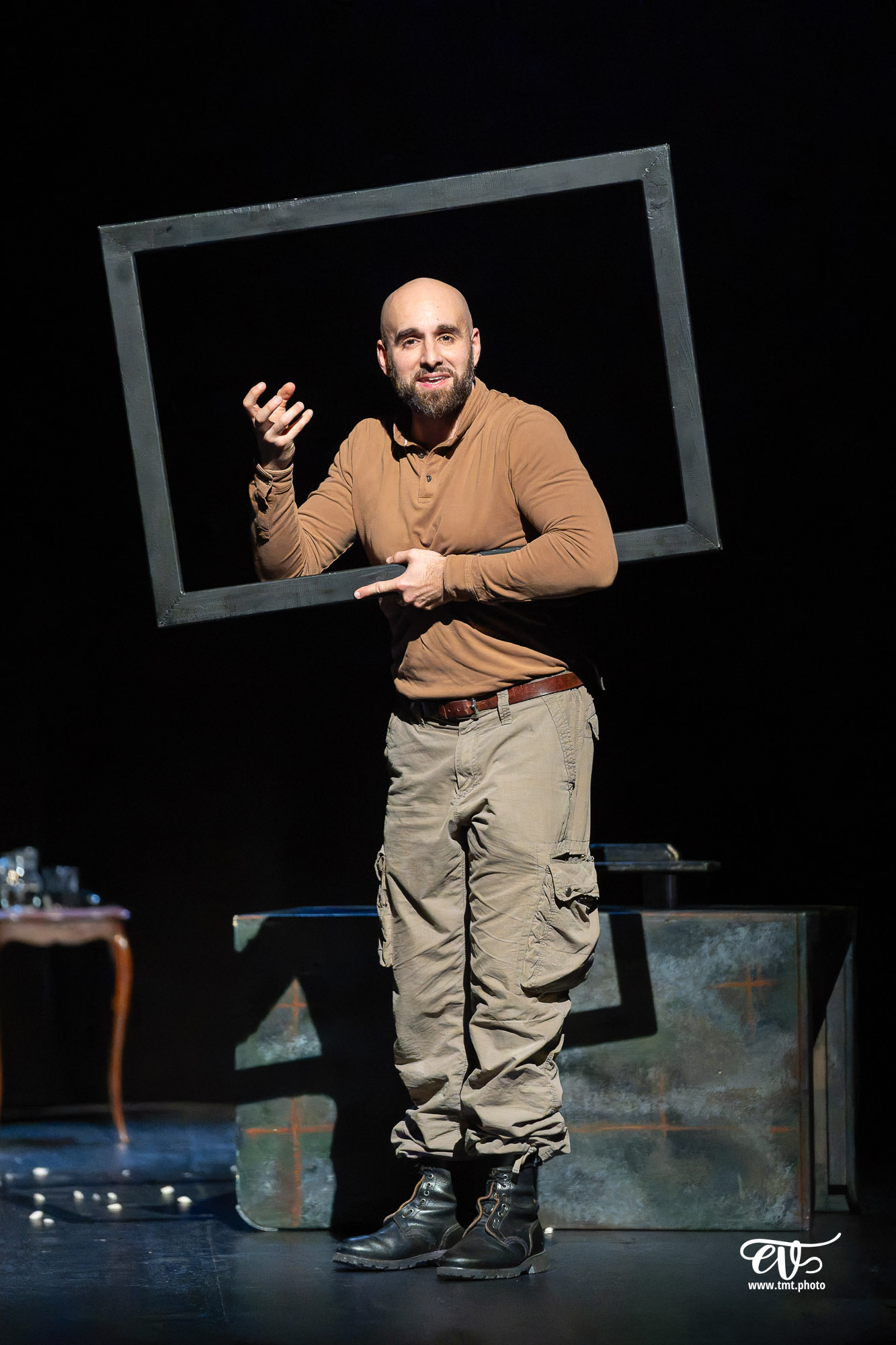 FEMME NON RÉ-ÉDUCABLE (CHOUETTE COMPAGNIE)